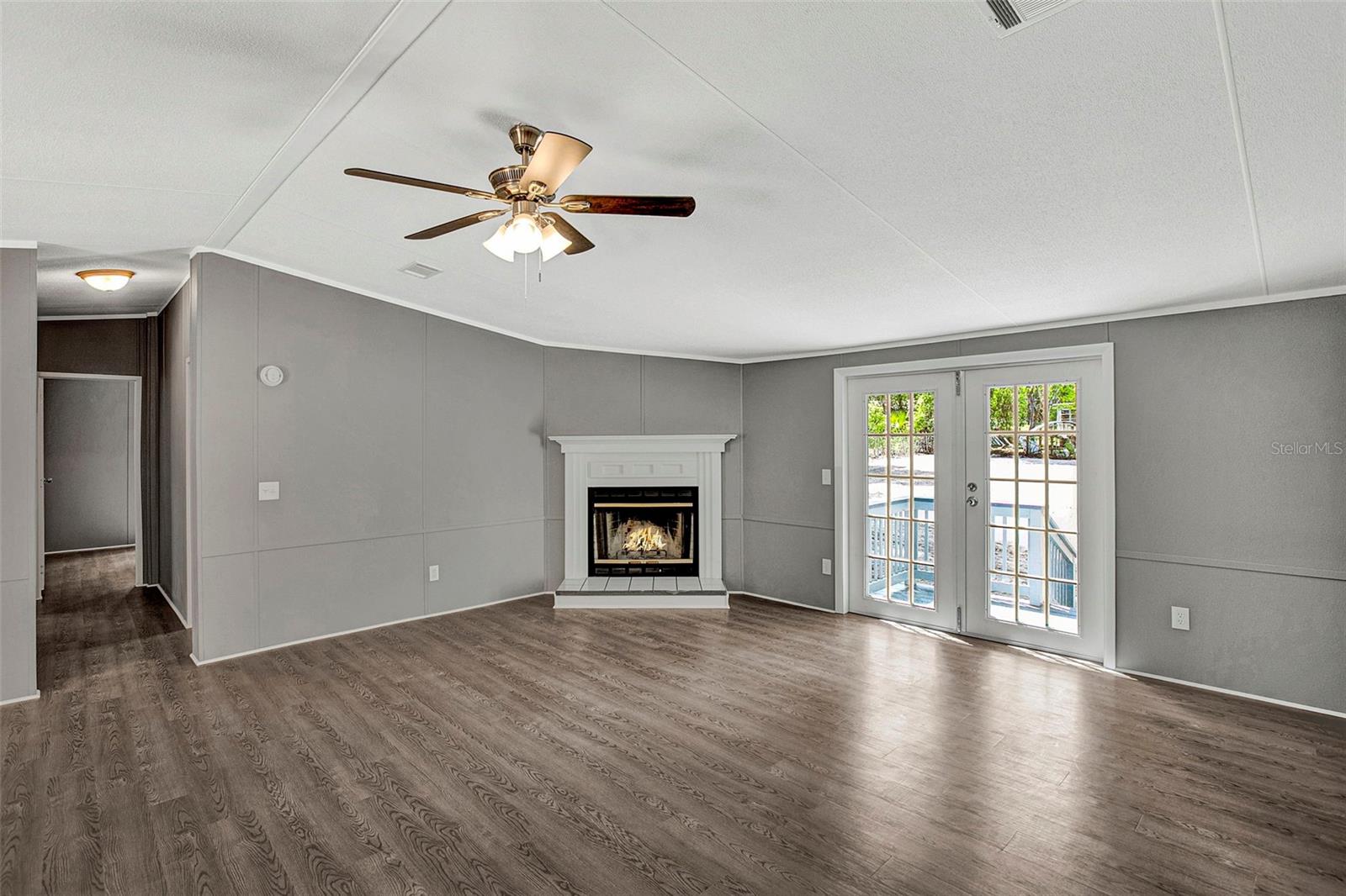 103 ALBANY CT, SATSUMA, FL, 32189