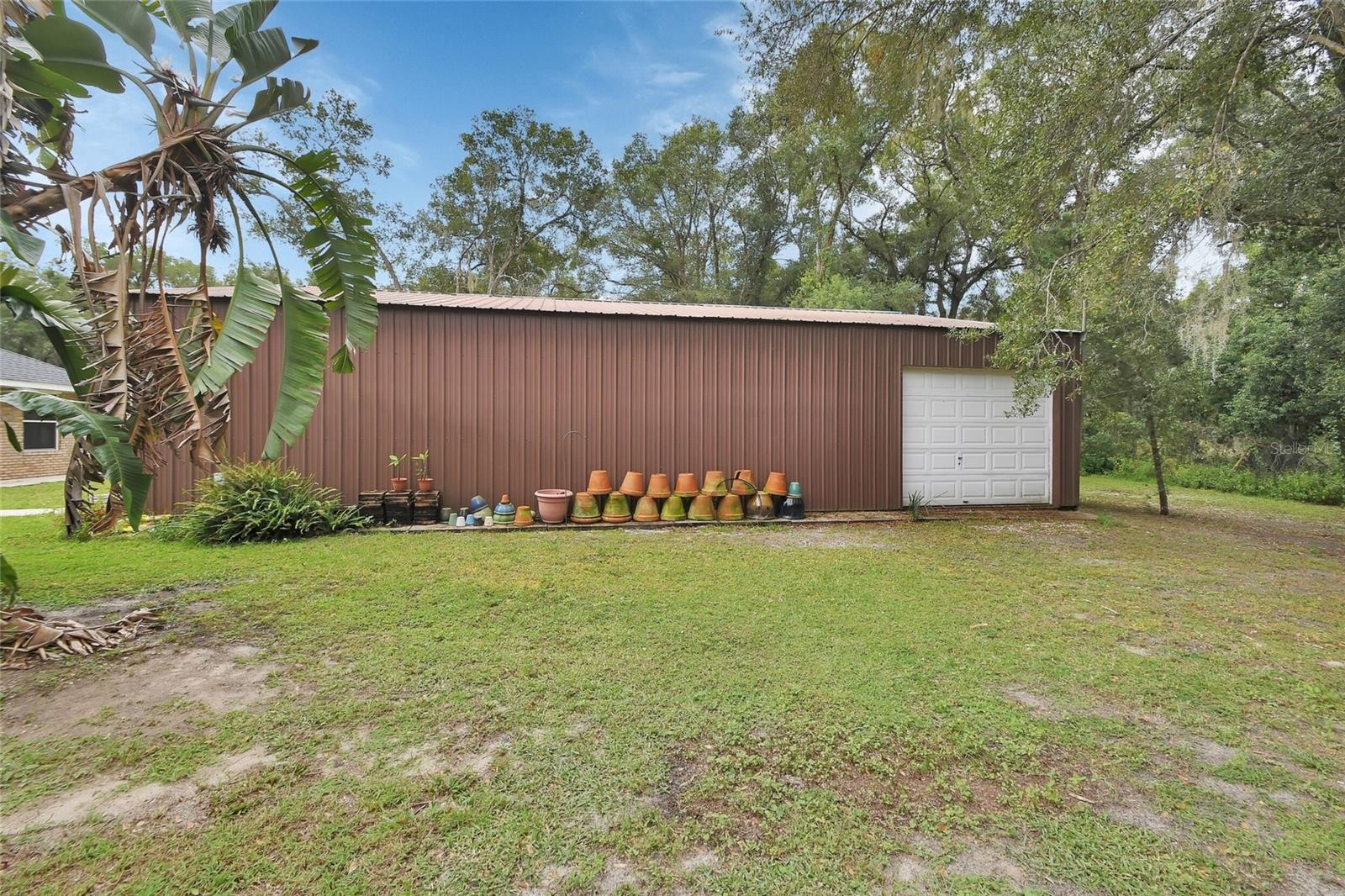 2053 BOND RD, DELAND, FL, 32720
