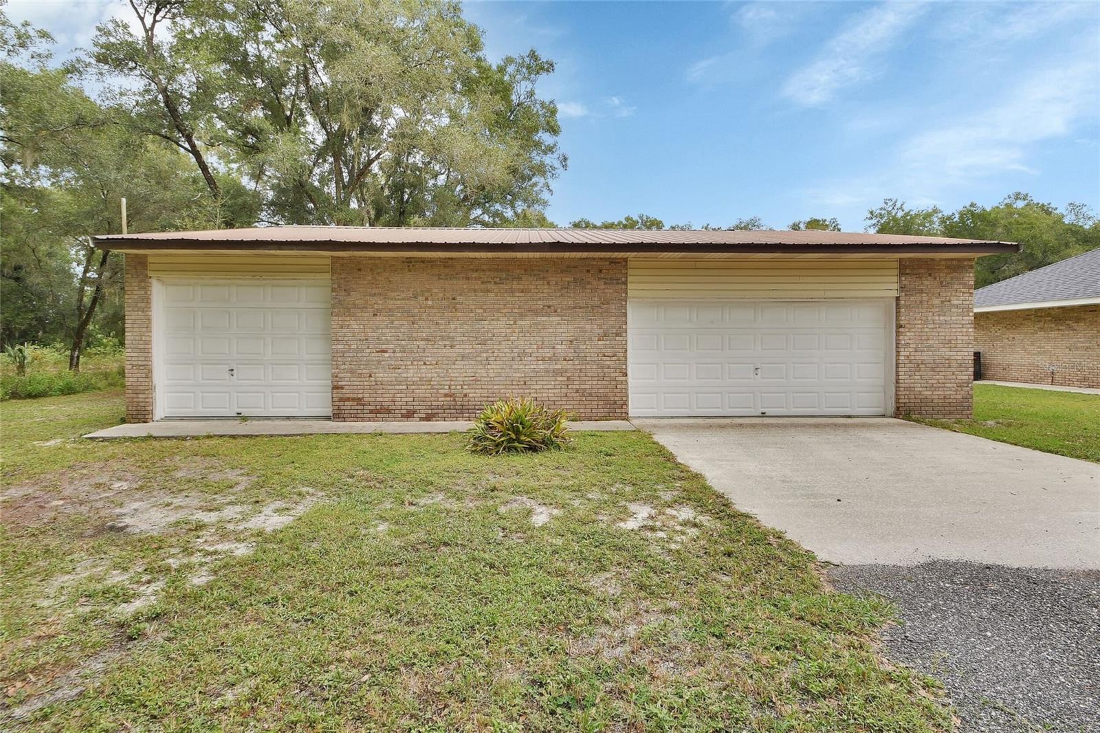 2053 BOND RD, DELAND, FL, 32720