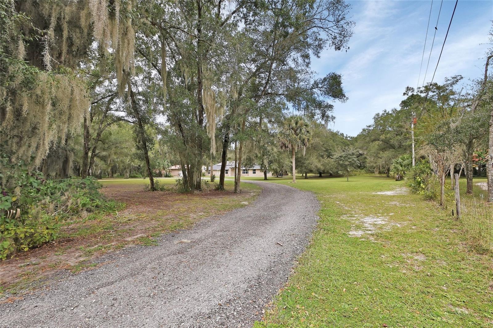2053 BOND RD, DELAND, FL, 32720