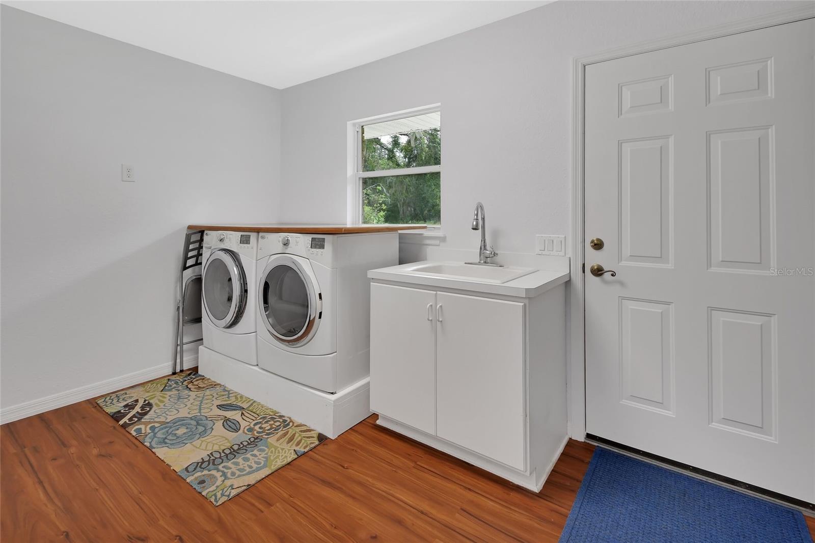 2053 BOND RD, DELAND, FL, 32720
