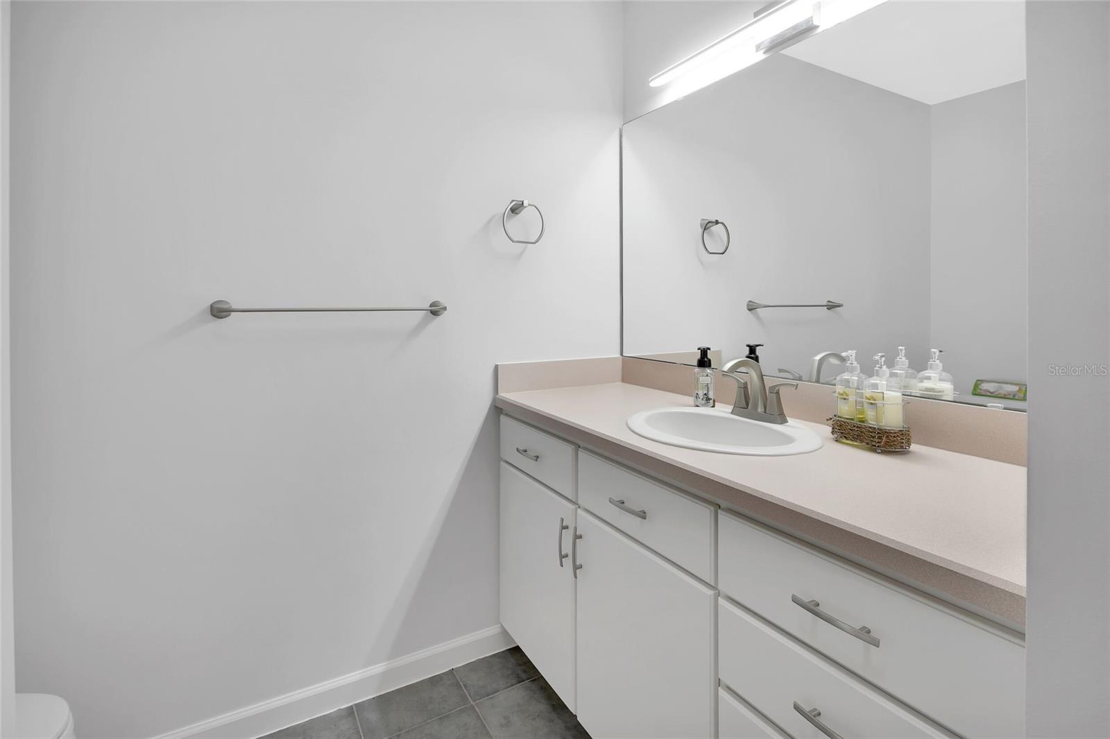 2053 BOND RD, DELAND, FL, 32720
