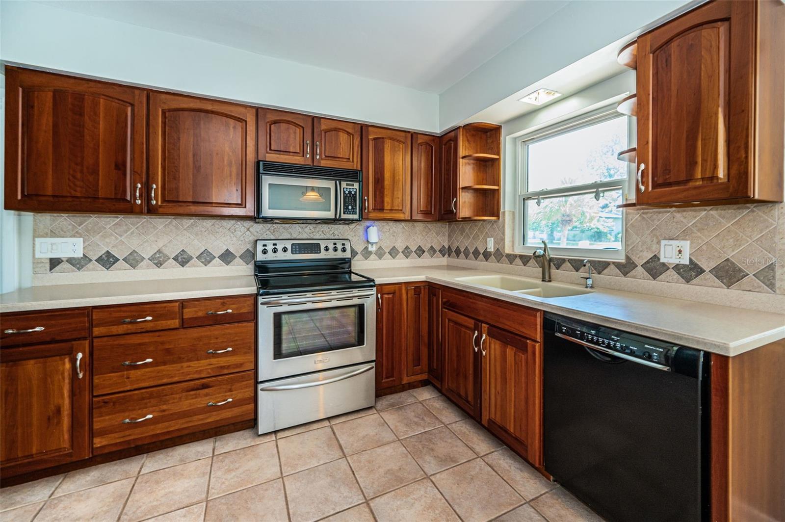 1622 ELIZABETH LN, CLEARWATER, FL, 33755