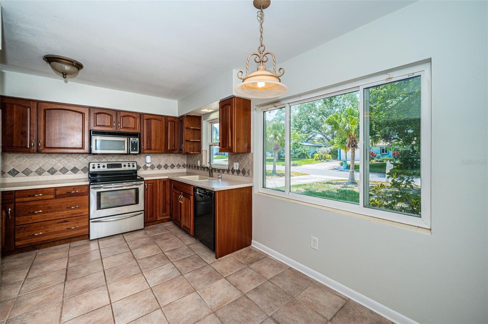 1622 ELIZABETH LN, CLEARWATER, FL, 33755