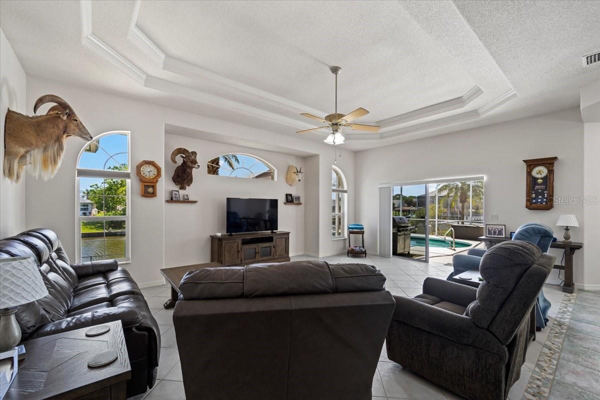 16 FLETCHER CT, PALM COAST, FL, 32137