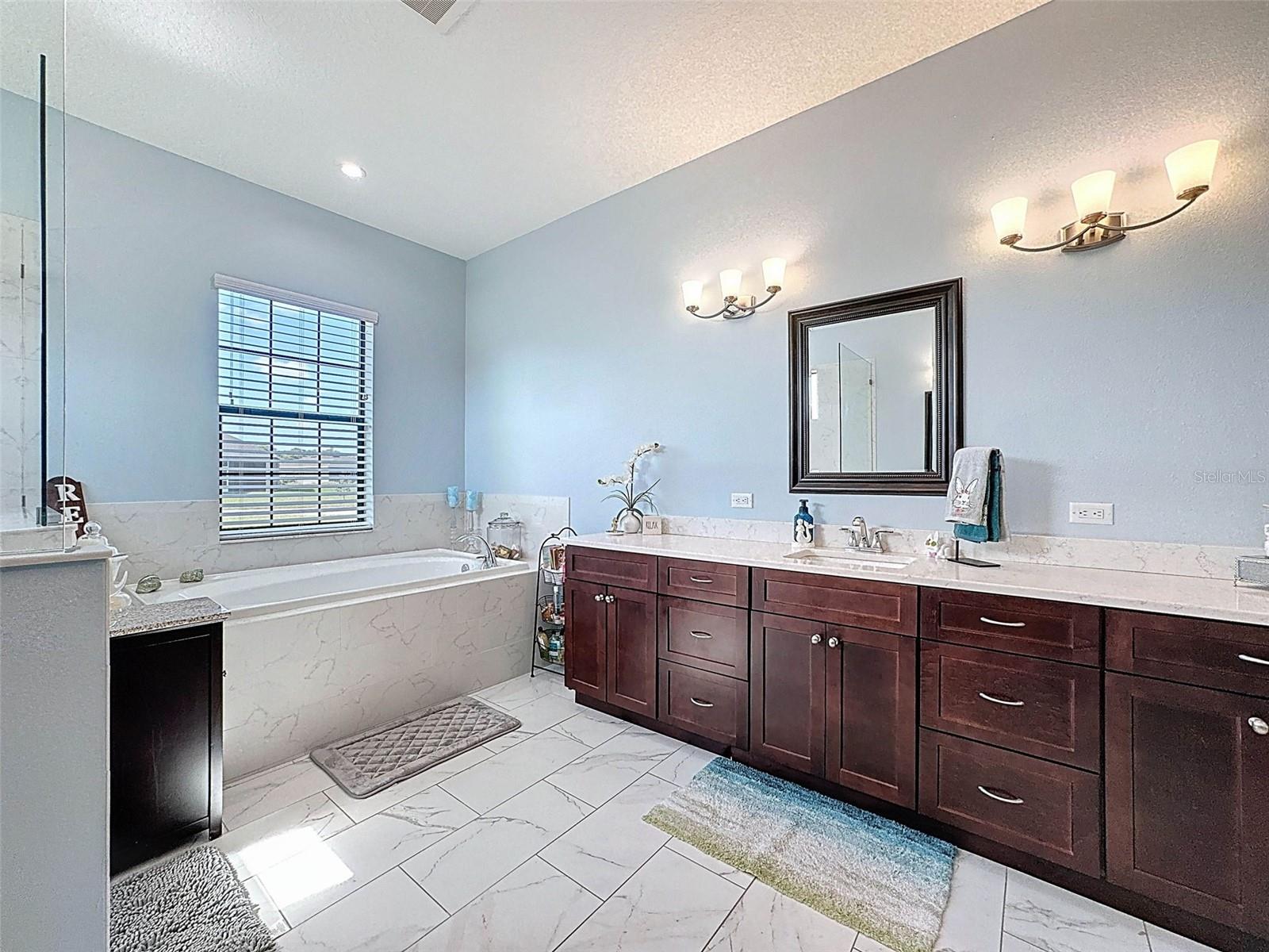 9237 PALM BEACH DR, WEEKI WACHEE, FL, 34613