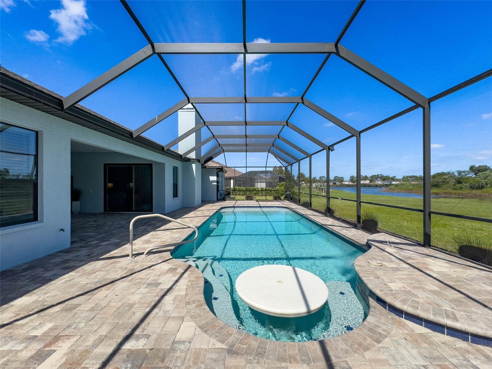 9237 PALM BEACH DR, WEEKI WACHEE, FL, 34613