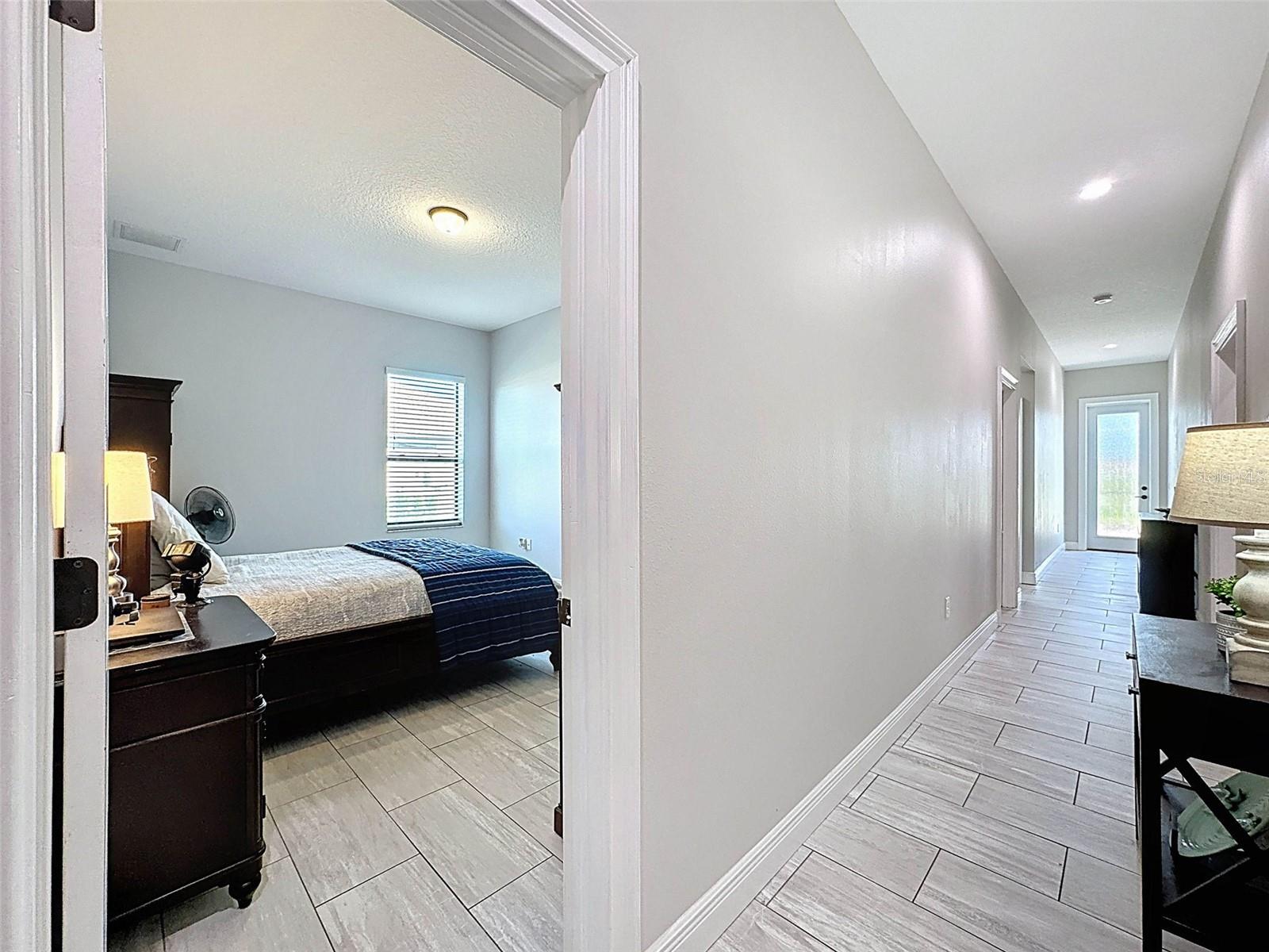 9237 PALM BEACH DR, WEEKI WACHEE, FL, 34613