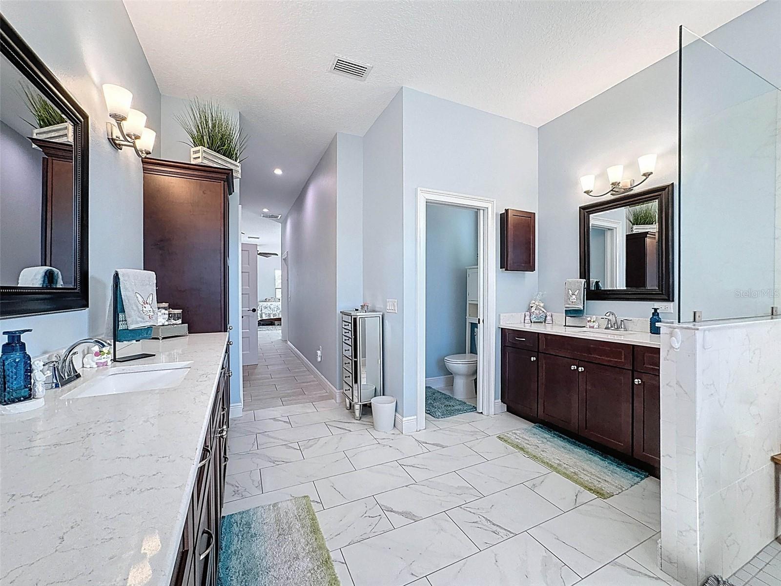9237 PALM BEACH DR, WEEKI WACHEE, FL, 34613