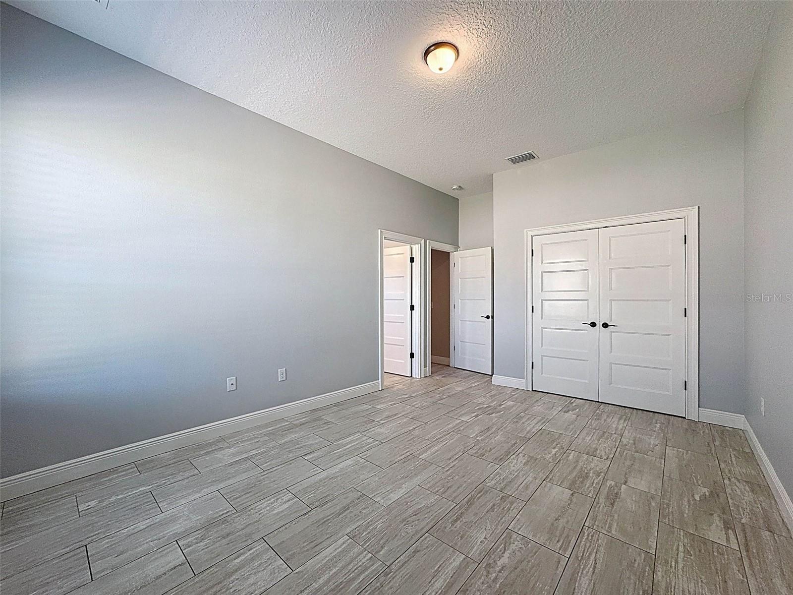 9237 PALM BEACH DR, WEEKI WACHEE, FL, 34613
