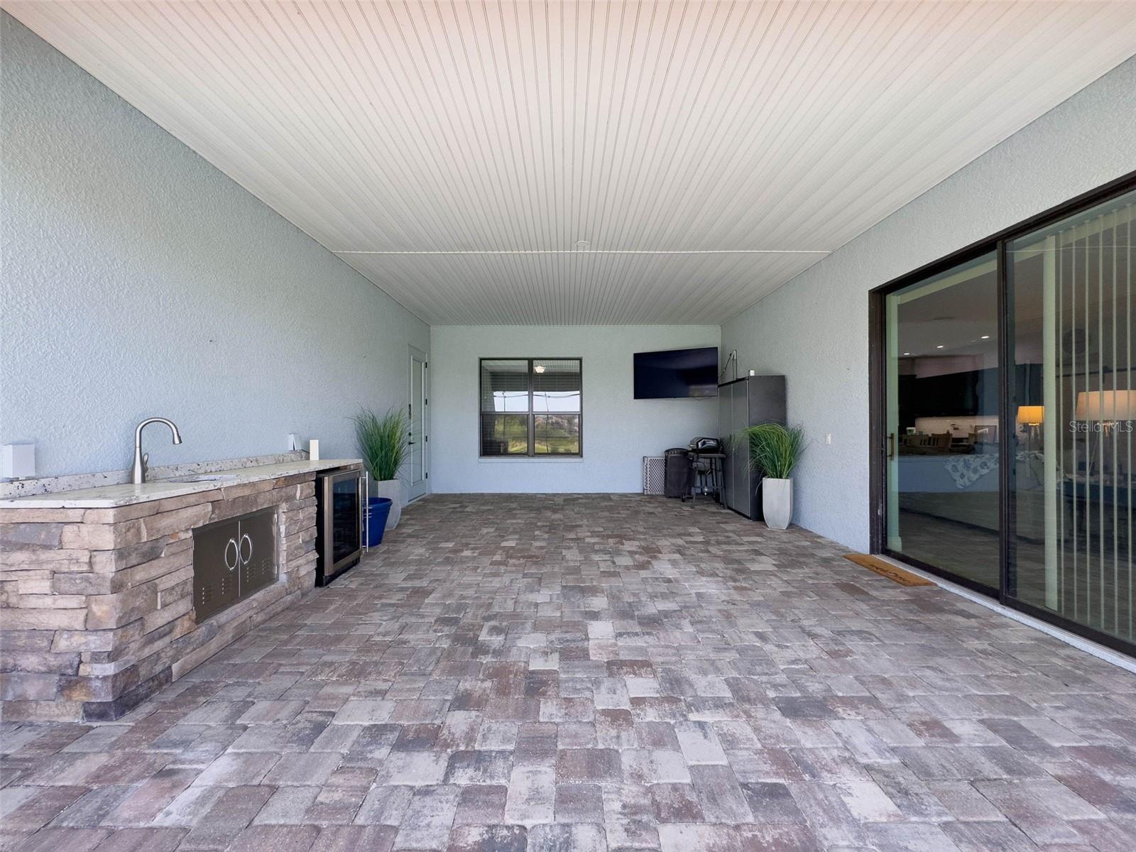9237 PALM BEACH DR, WEEKI WACHEE, FL, 34613