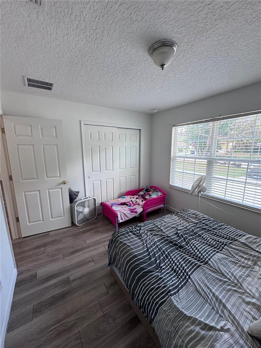 250 W ELLA J GILMORE ST, APOPKA, FL, 32703
