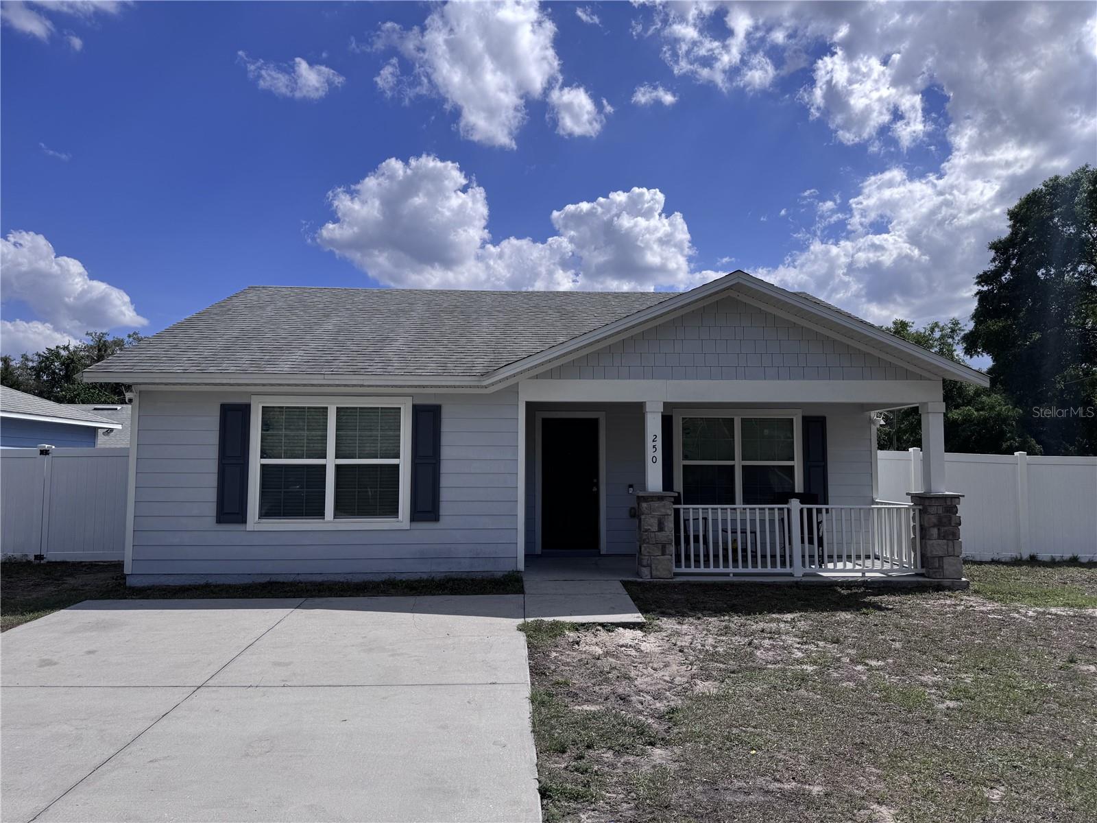 250 W ELLA J GILMORE ST, APOPKA, FL, 32703