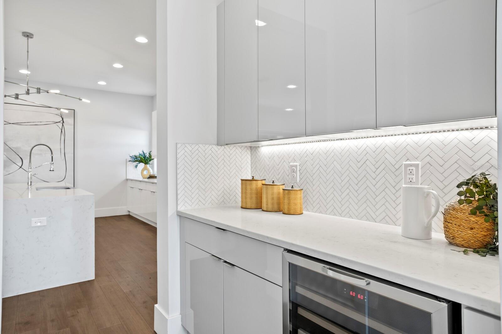 TB8371151 Property Photo