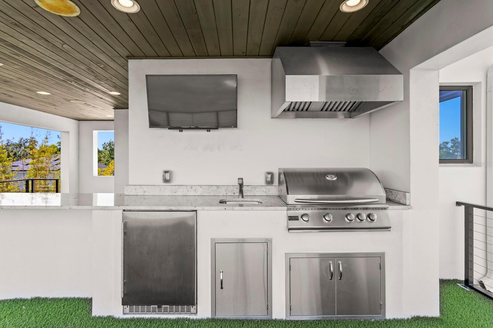 TB8371151 Property Photo