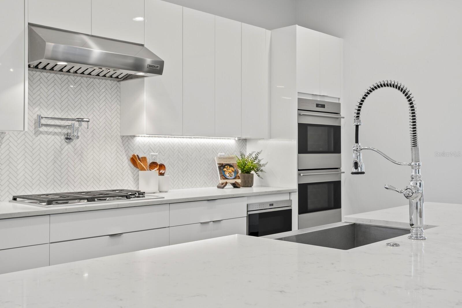 TB8371151 Property Photo