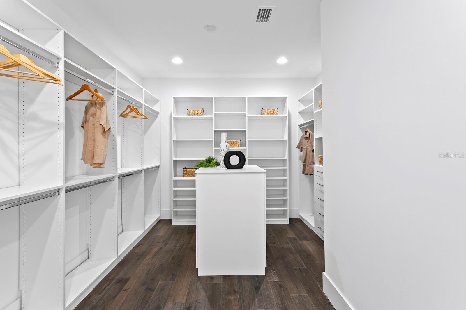 TB8371151 Property Photo