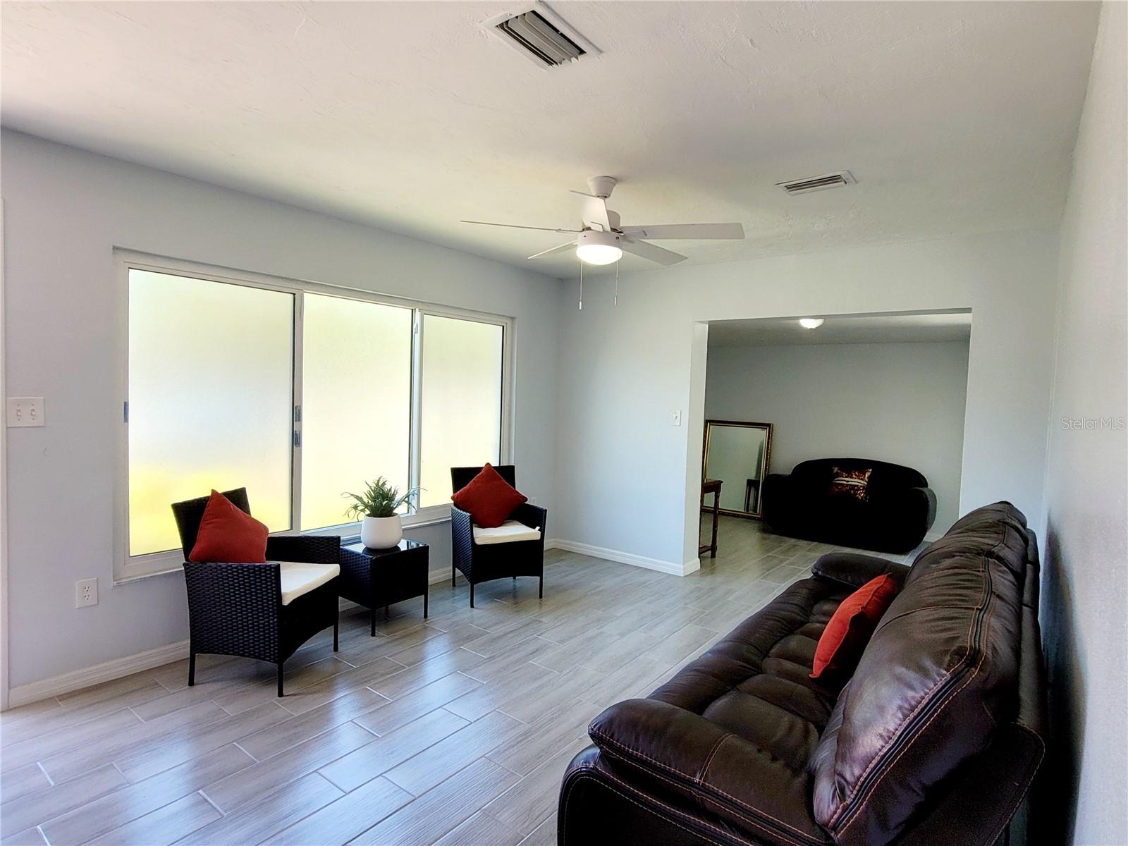 2035 VINSON AVE, SARASOTA, FL, 34232