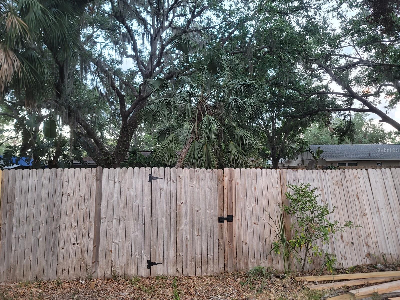 2035 VINSON AVE, SARASOTA, FL, 34232