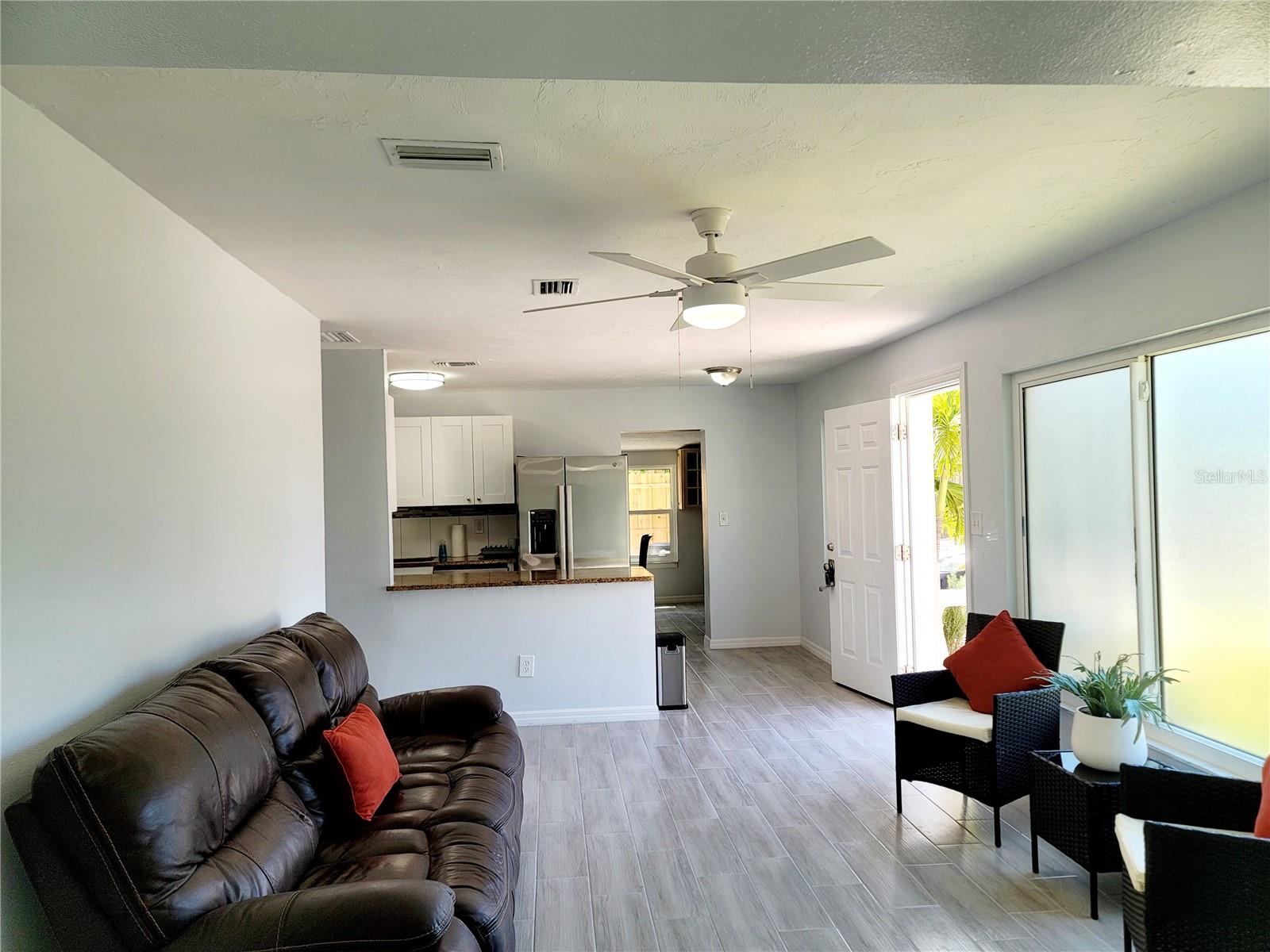 2035 VINSON AVE, SARASOTA, FL, 34232