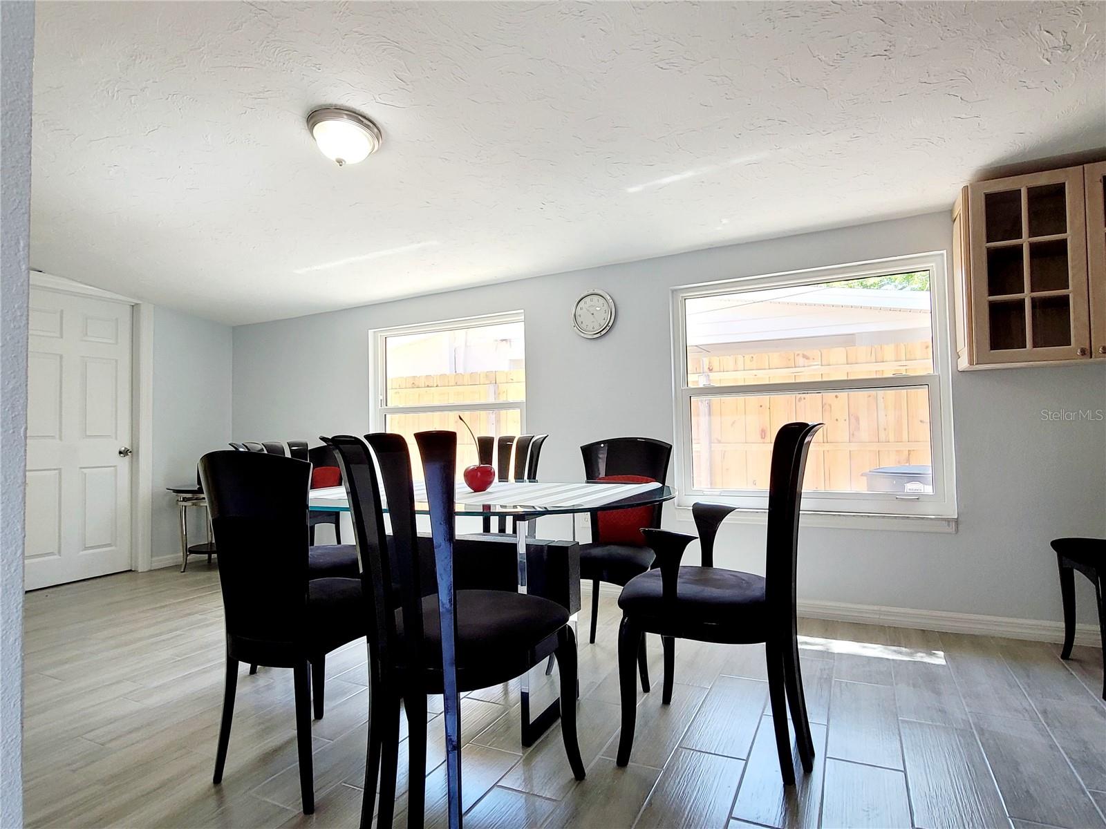 2035 VINSON AVE, SARASOTA, FL, 34232