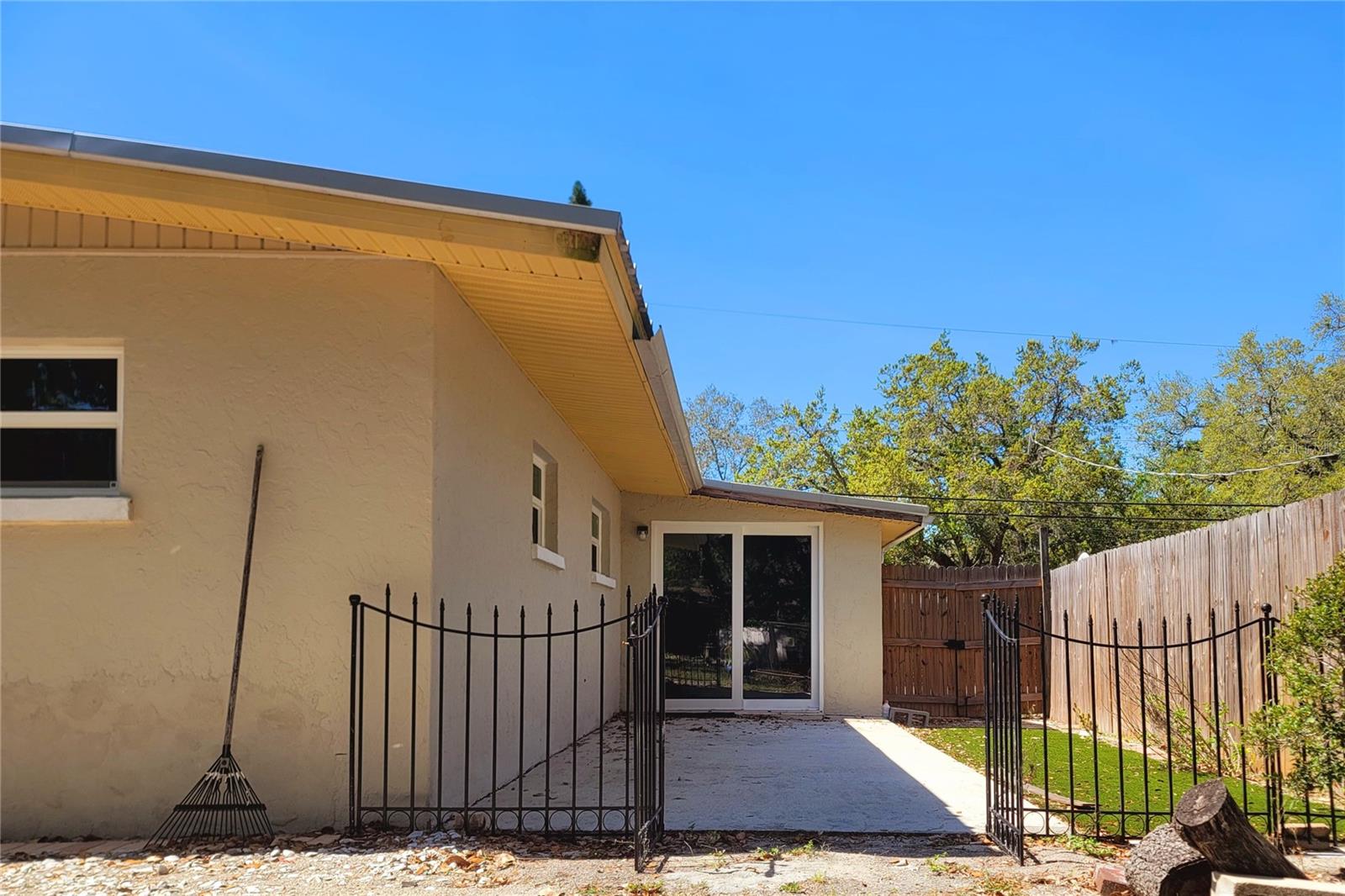 2035 VINSON AVE, SARASOTA, FL, 34232