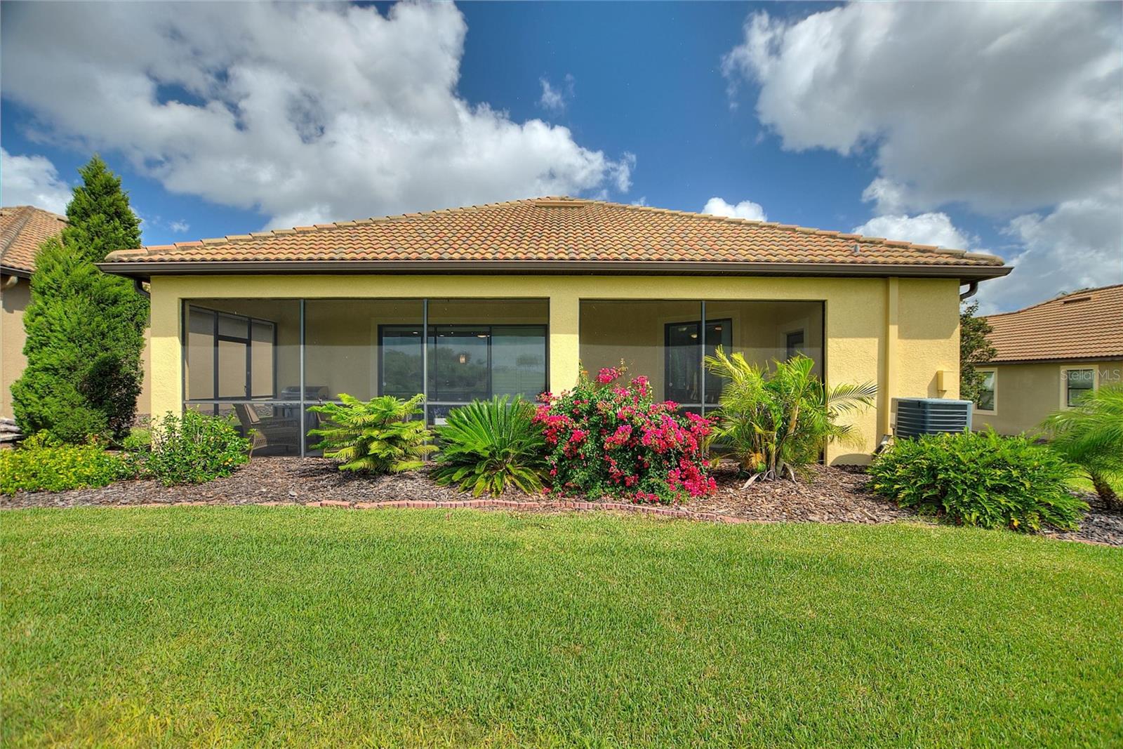8924 DOVE VALLEY WAY, DAVENPORT, FL, 33896