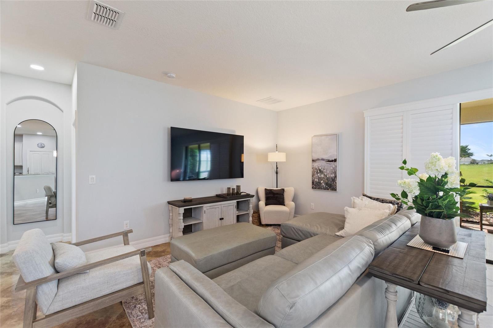 8924 DOVE VALLEY WAY, DAVENPORT, FL, 33896