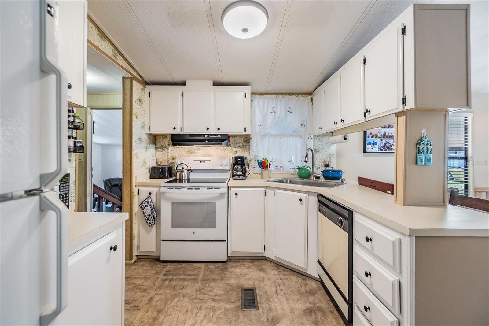38235 LEO ST, DADE CITY, FL, 33525
