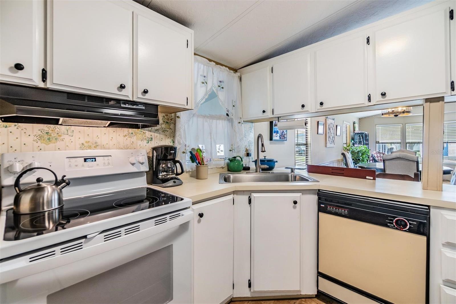 38235 LEO ST, DADE CITY, FL, 33525