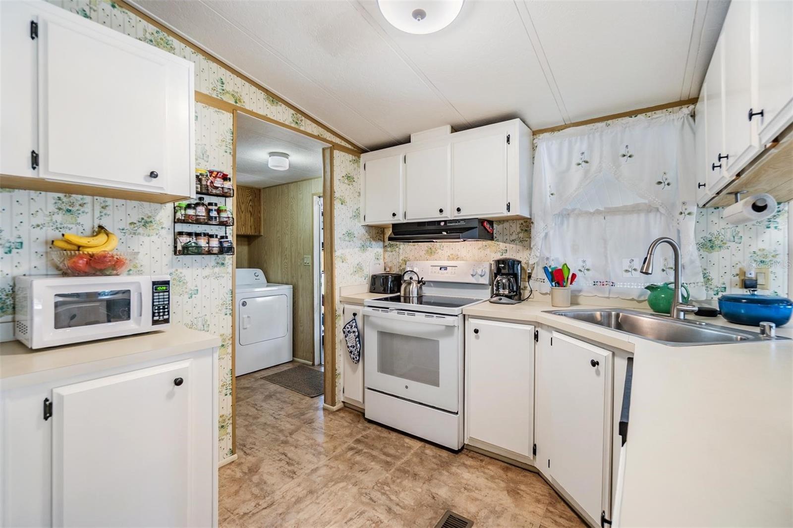 38235 LEO ST, DADE CITY, FL, 33525