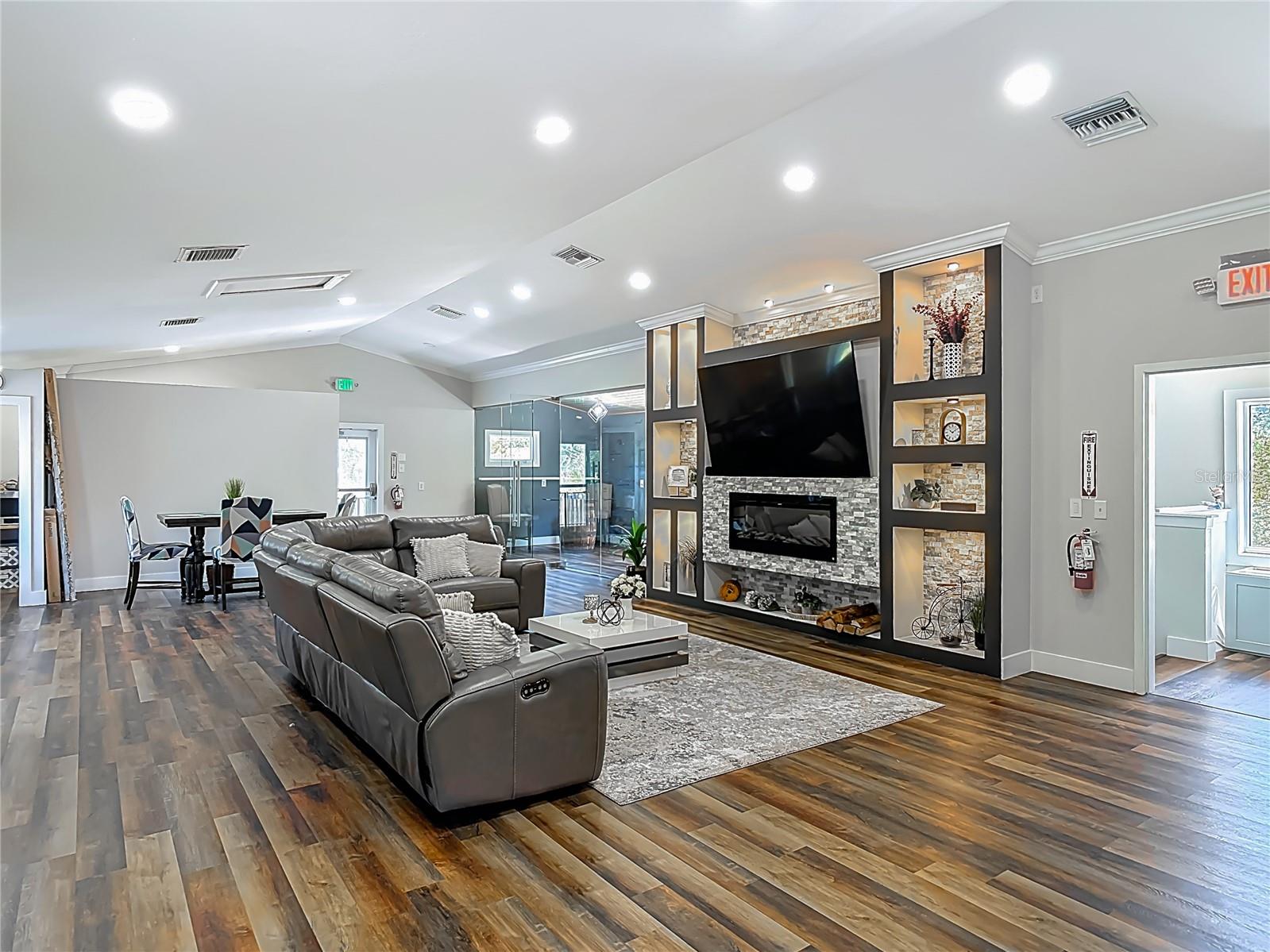 1342 HOWLAND BLVD, DELTONA, FL, 32738