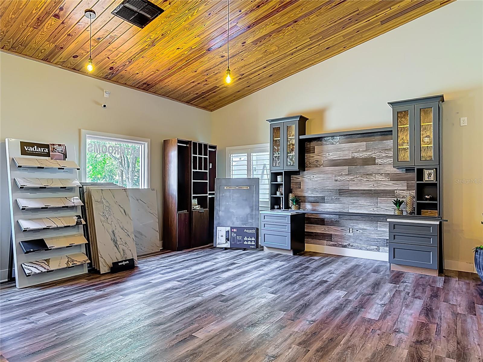 1342 HOWLAND BLVD, DELTONA, FL, 32738