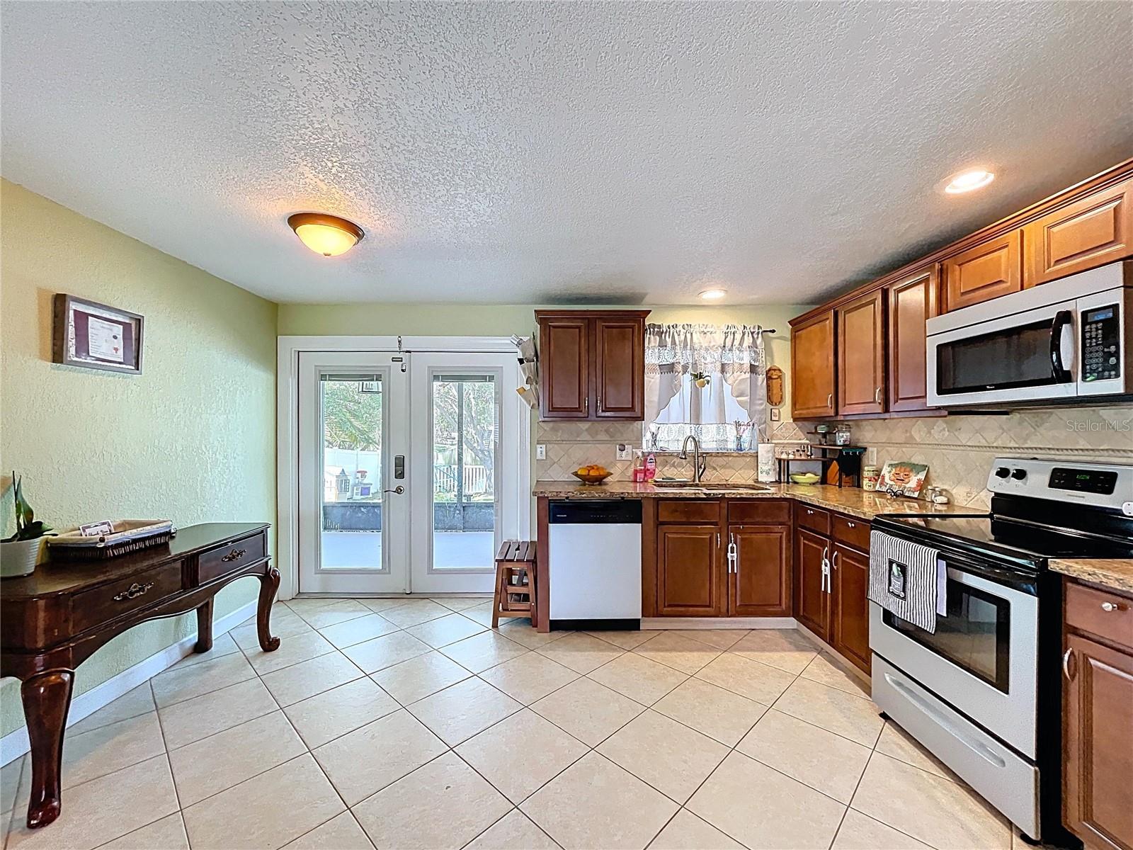 636 TIMBER BAY CIR E, OLDSMAR, FL, 34677