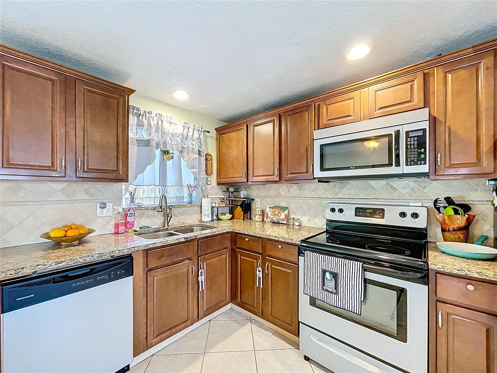 636 TIMBER BAY CIR E, OLDSMAR, FL, 34677