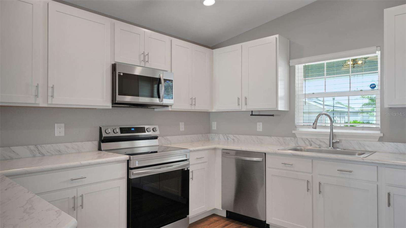 1232 MEZZAVALLE WAY, AUBURNDALE, FL, 33823