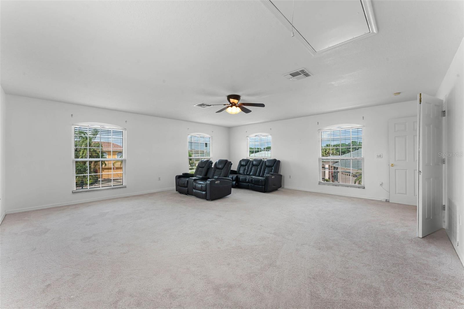 219 STRATHMORE CIR, KISSIMMEE, FL, 34744