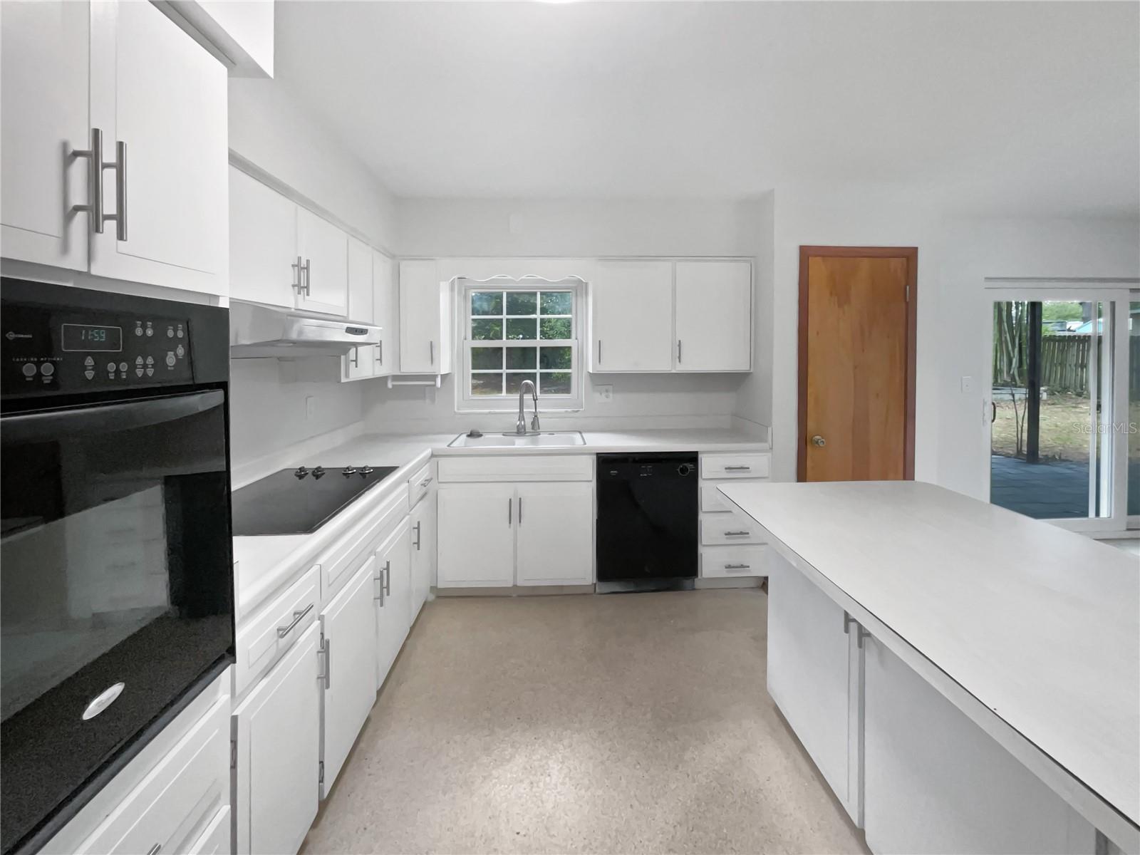 11114 N 21ST ST, TAMPA, FL, 33612