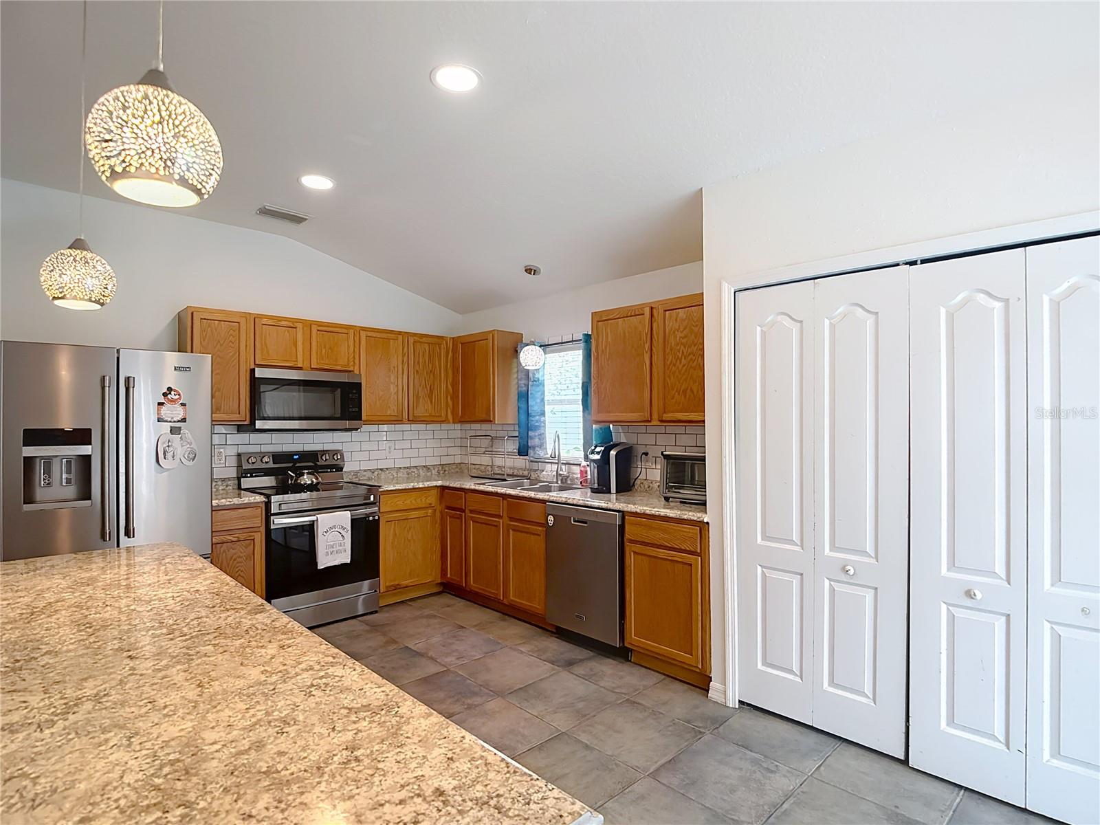 5526 BRADDOCK DR, ZEPHYRHILLS, FL, 33541