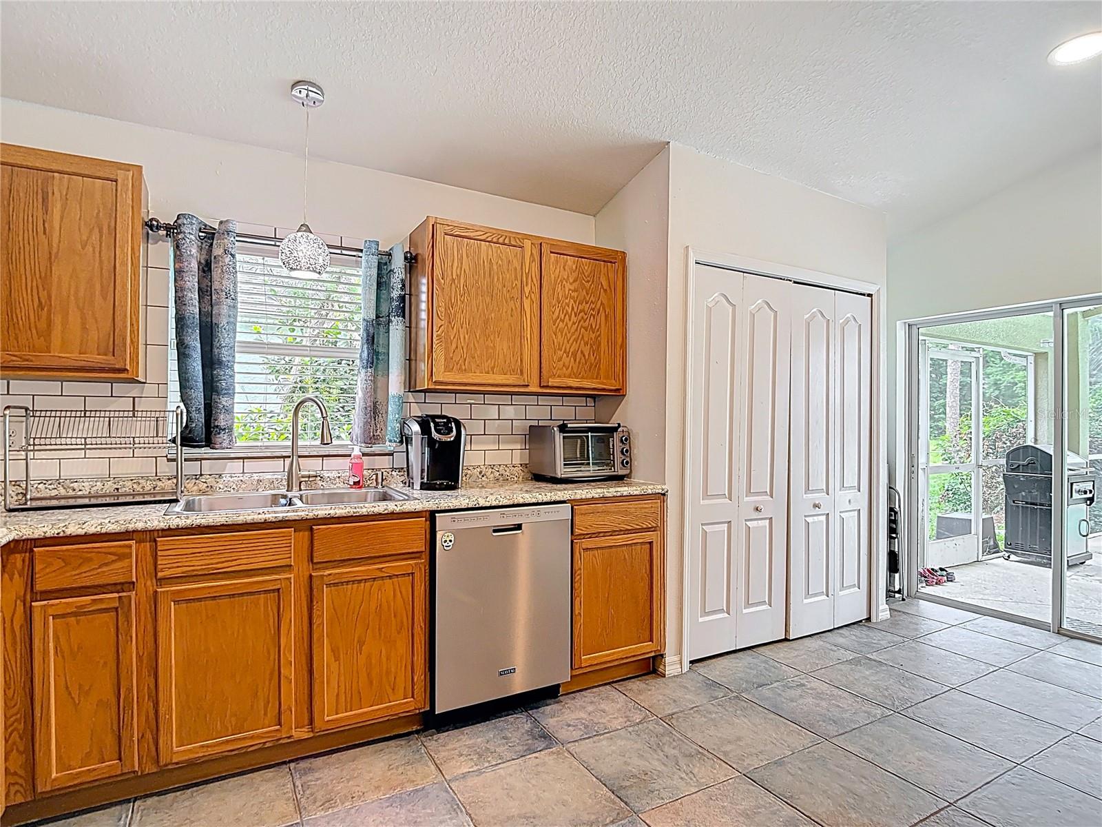 5526 BRADDOCK DR, ZEPHYRHILLS, FL, 33541