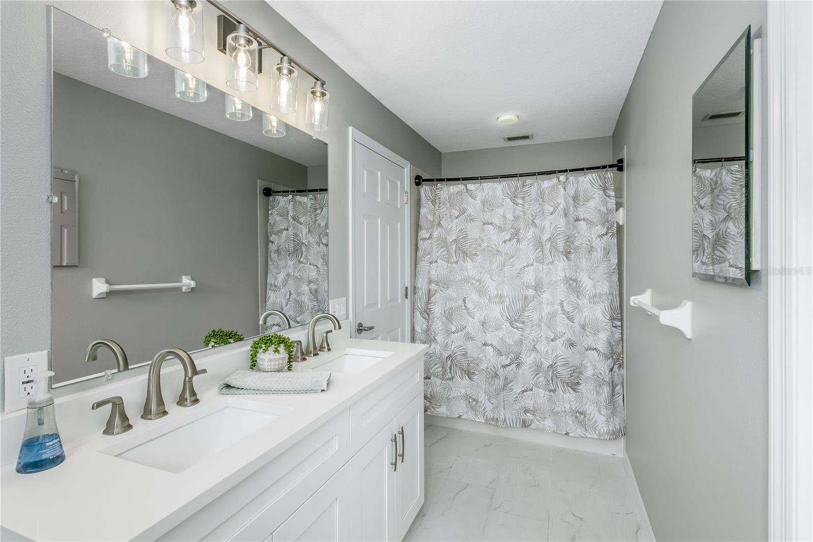 10514 CASTLEFORD WAY, TAMPA, FL, 33626