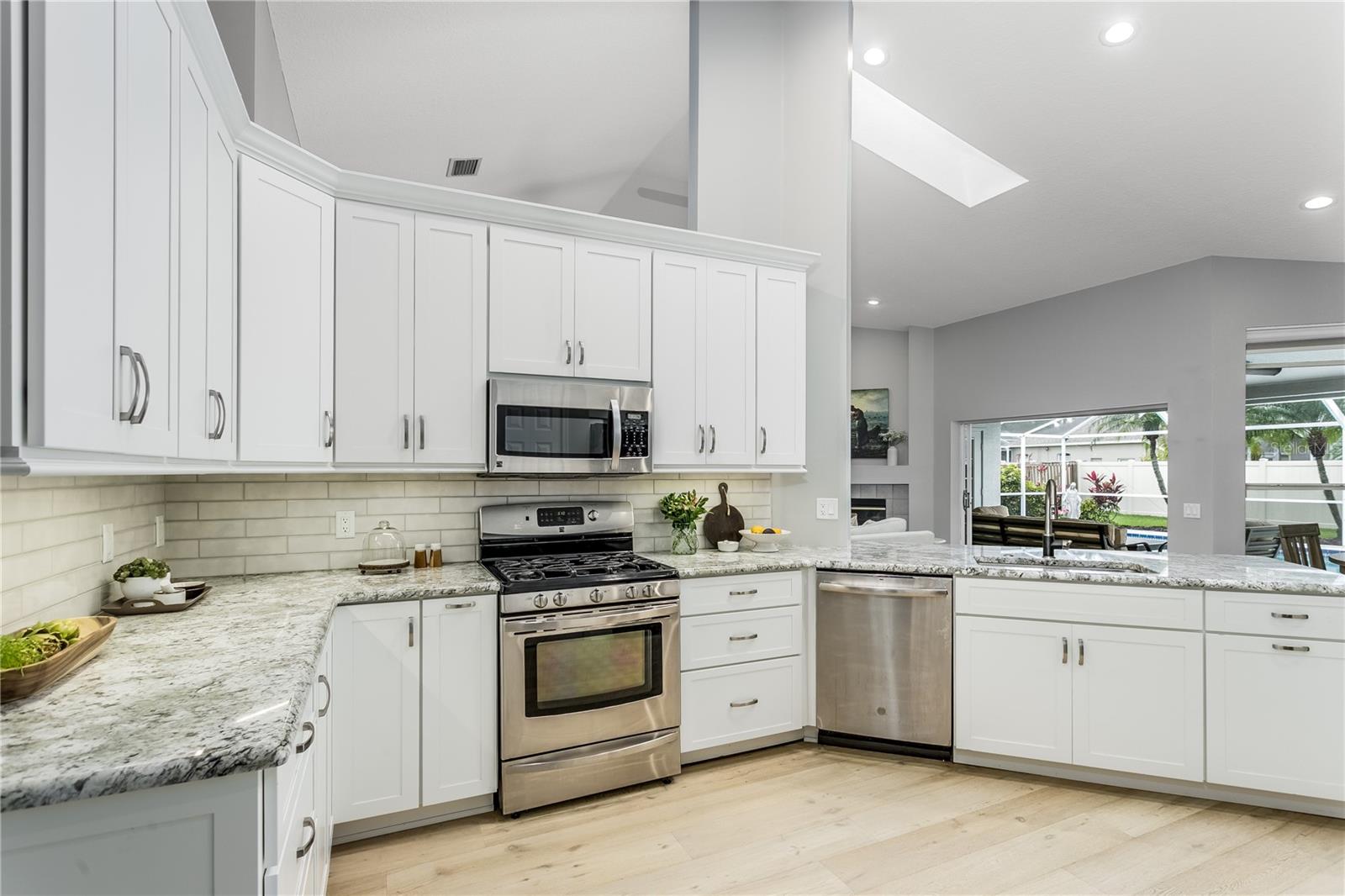 10514 CASTLEFORD WAY, TAMPA, FL, 33626