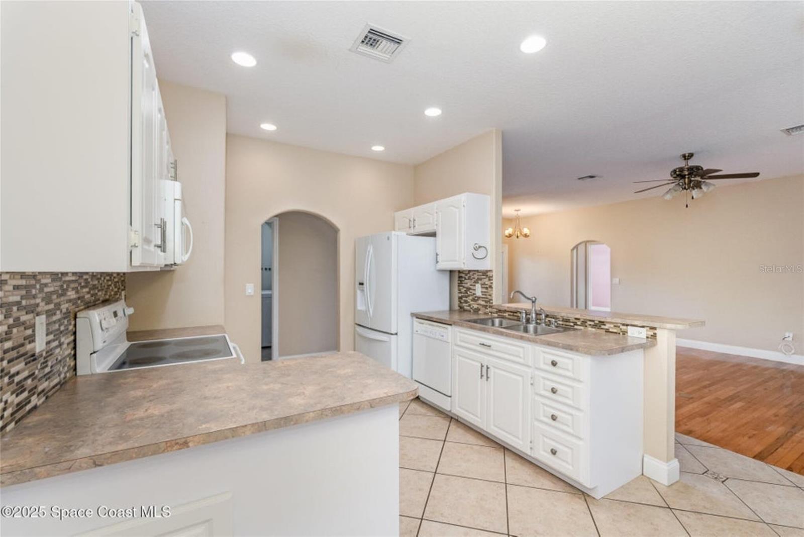 833 PARKWOOD AVE, TITUSVILLE, FL, 32796