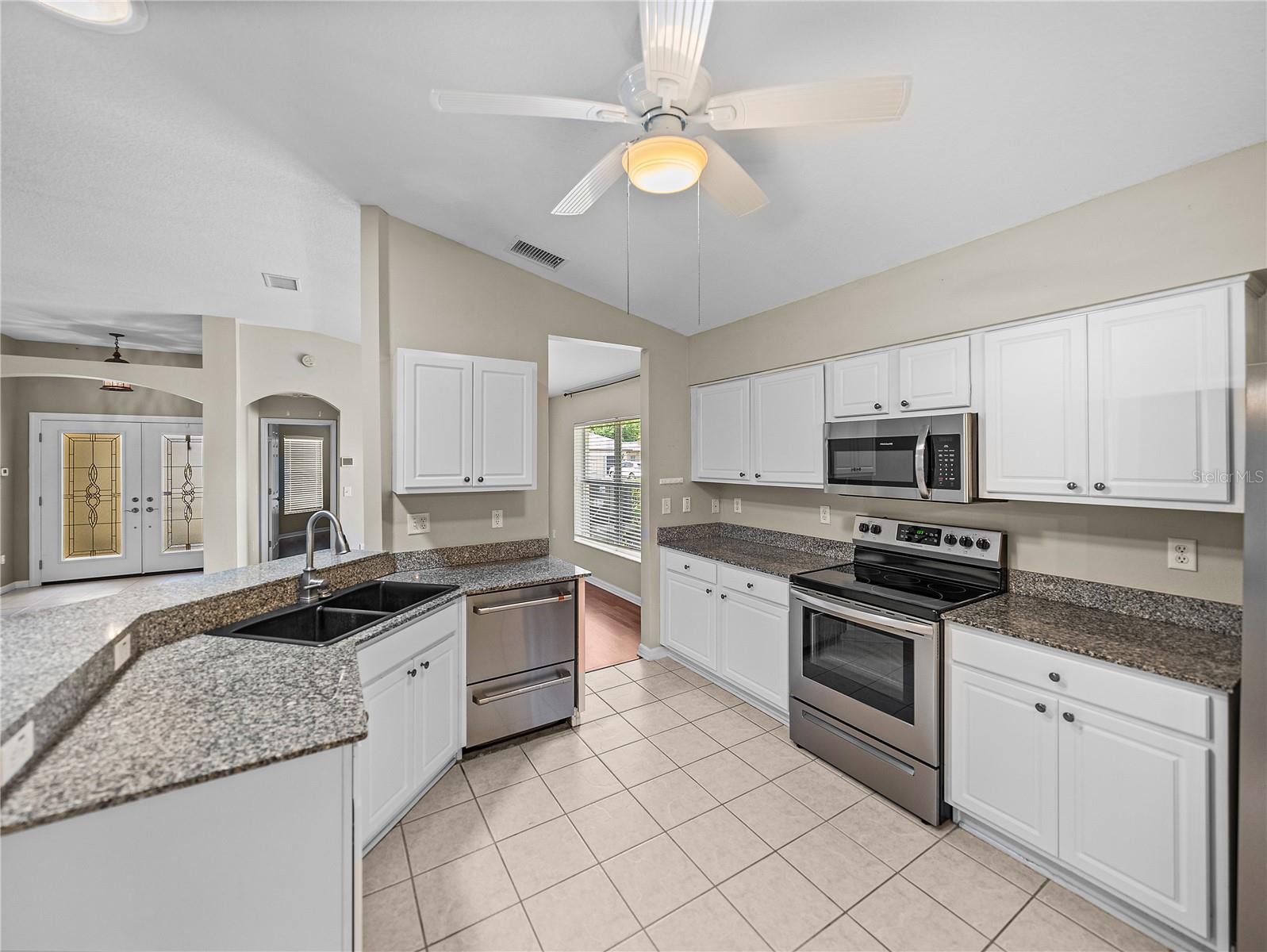 10324 CHATUGE DR, SAN ANTONIO, FL, 33576