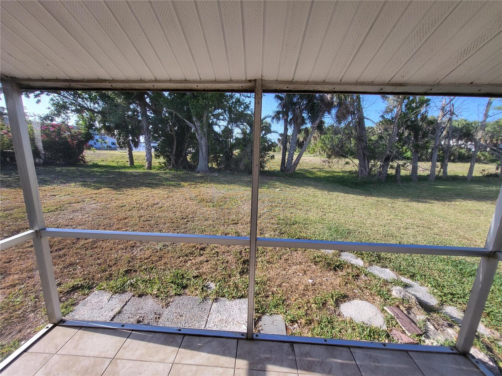 89 MARK TWAIN LN, ROTONDA WEST, FL, 33947