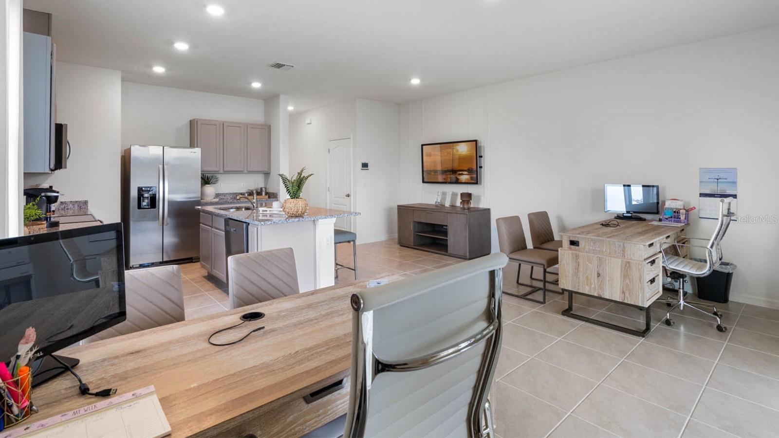 2120 MONTEVERDE AVE, DAVENPORT, FL, 33837