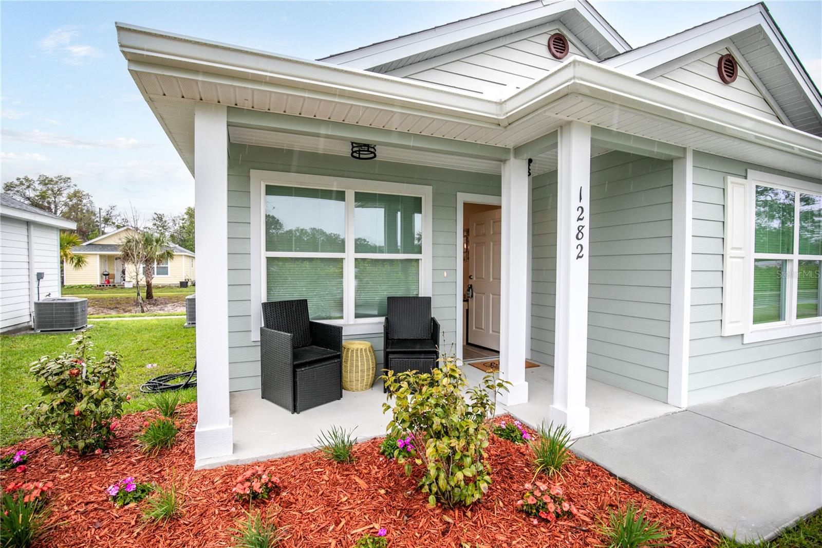 1282 COTTAGE CIR, TAVARES, FL, 32778
