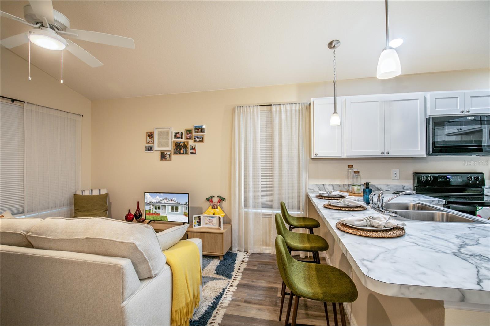 1282 COTTAGE CIR, TAVARES, FL, 32778