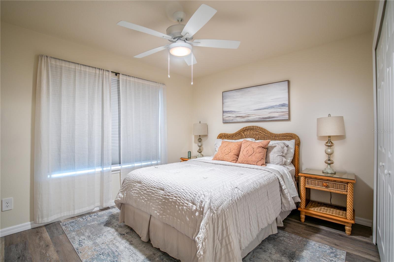 1282 COTTAGE CIR, TAVARES, FL, 32778