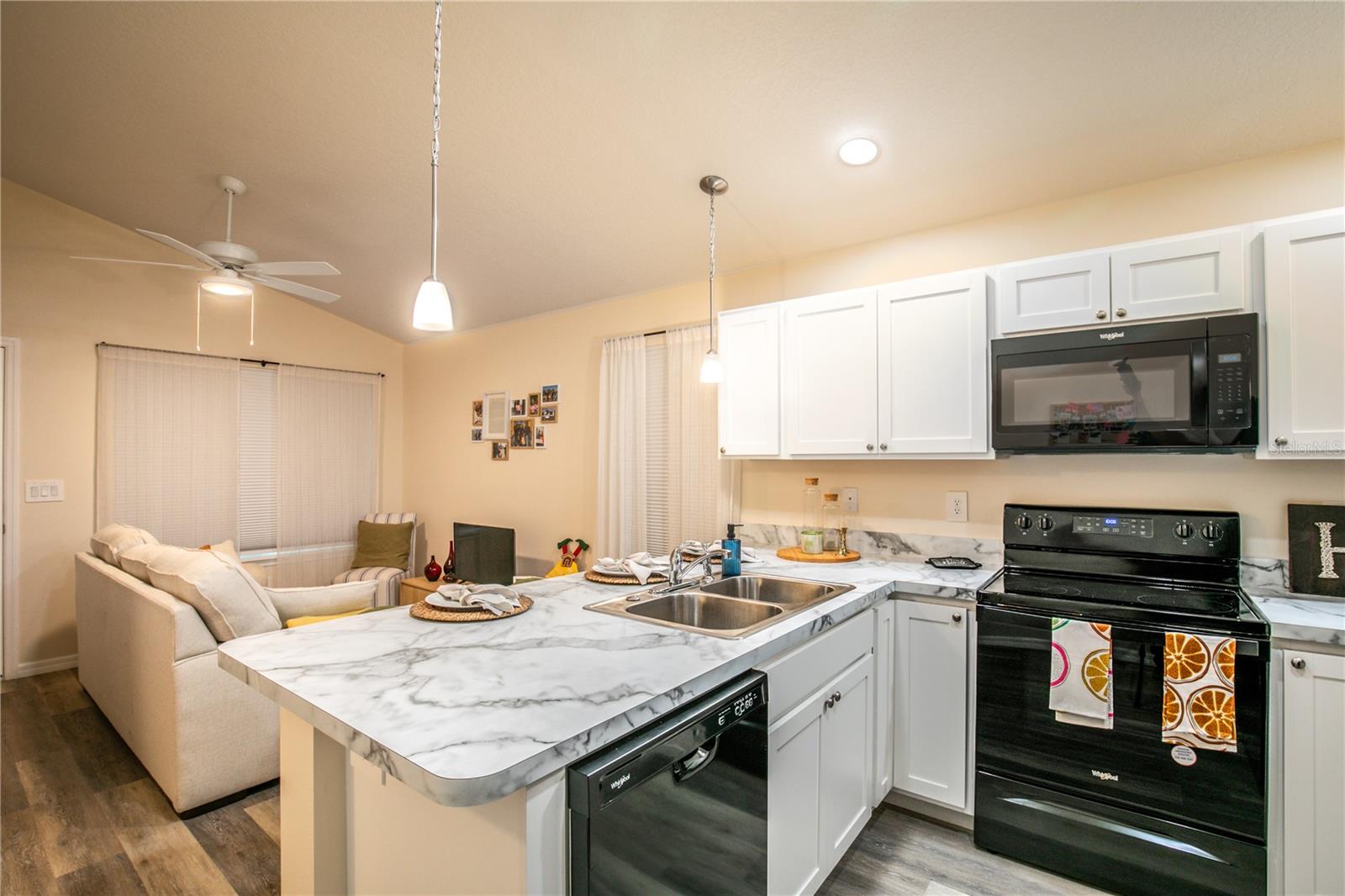 1282 COTTAGE CIR, TAVARES, FL, 32778